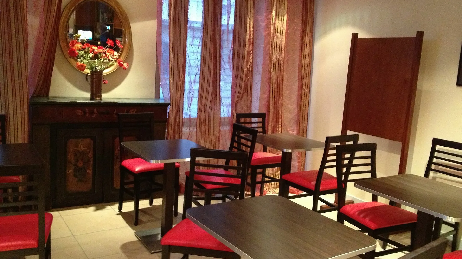 **  Hotel Du Sud Vieux Port Marseille France